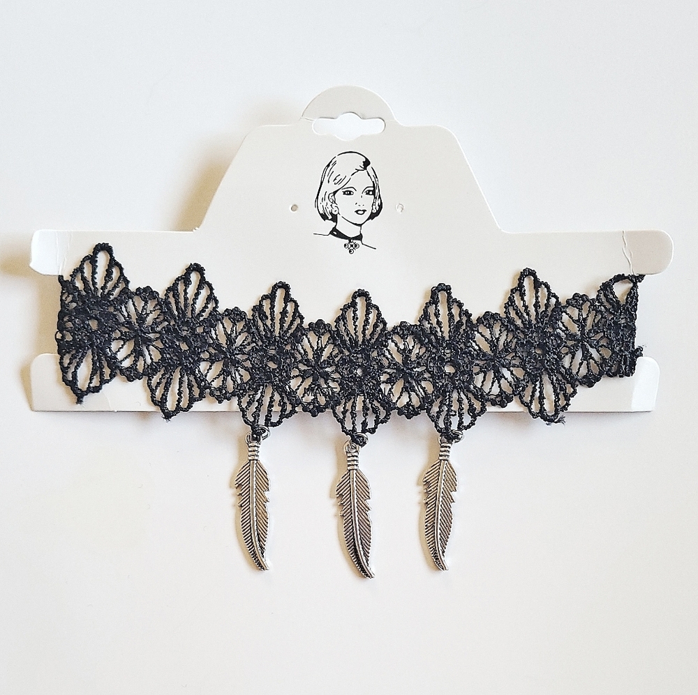New Black Floral Lace Choker Necklace with Feather Charms Gothic Y2K Victorian